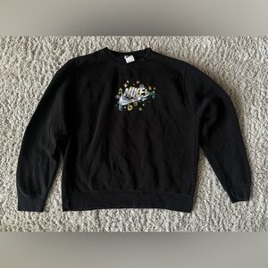 Nike Embroidered Logo Sweatshirt in Black